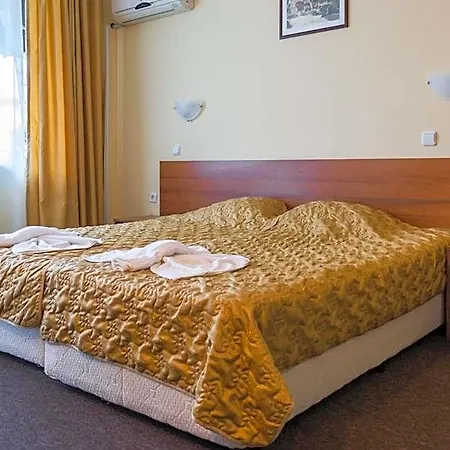 Hotell Sandor 2*