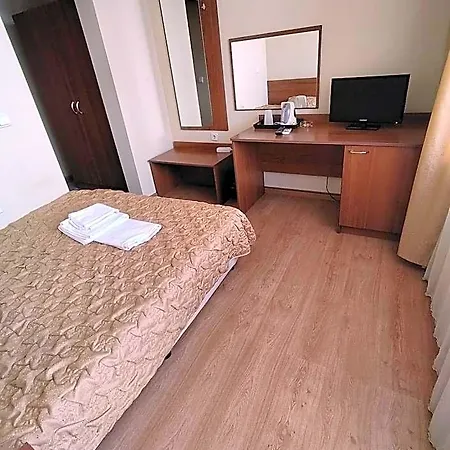 Sandor Hotell 2*