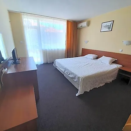 Otel Sandor Misivri